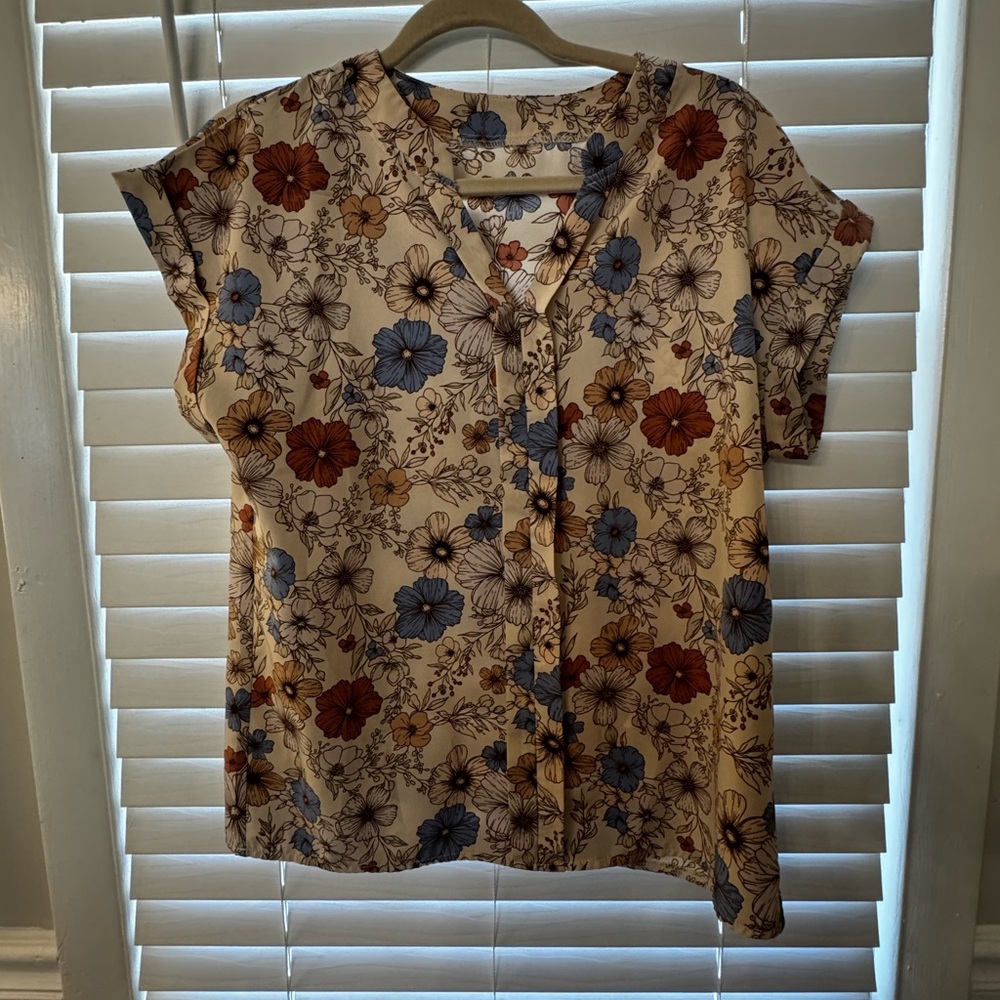 Floral V-Neck Short Sleeve Blouse